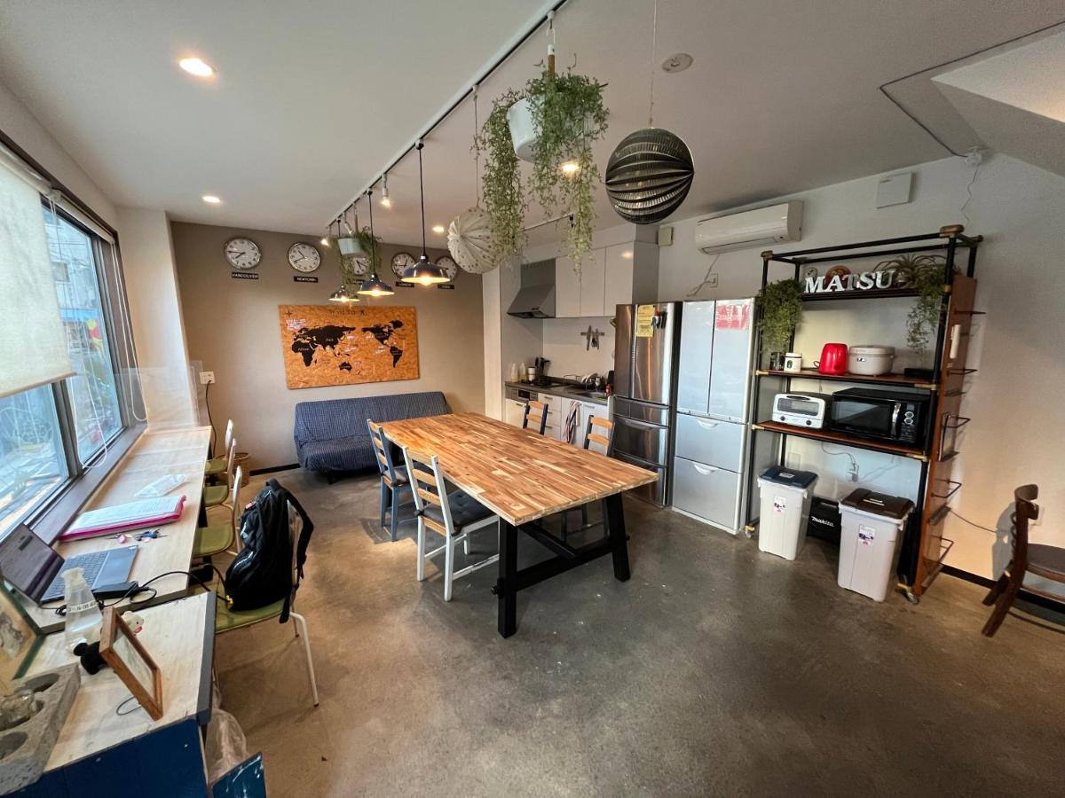 Guest House Matsu Ōsaka Extérieur photo