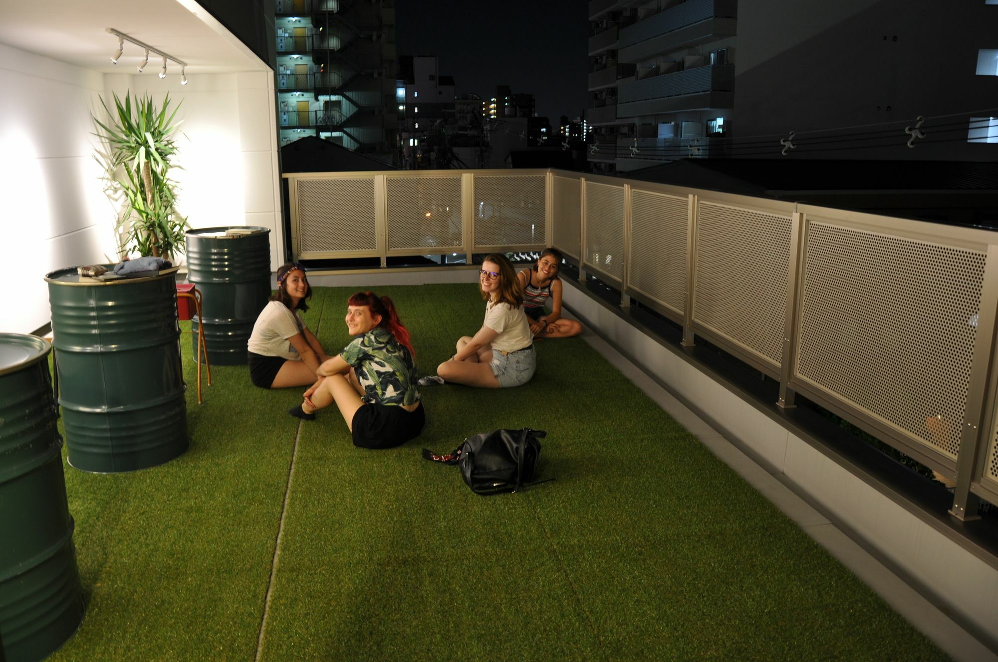 Guest House Matsu Ōsaka Extérieur photo